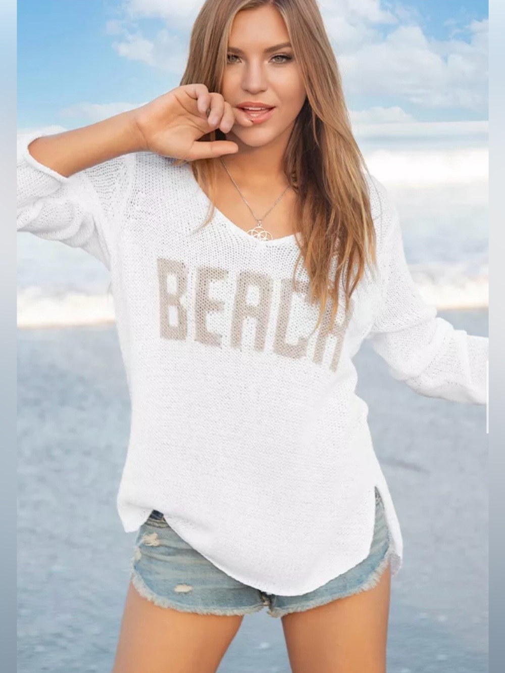 V-NECK BEACH SWEATER